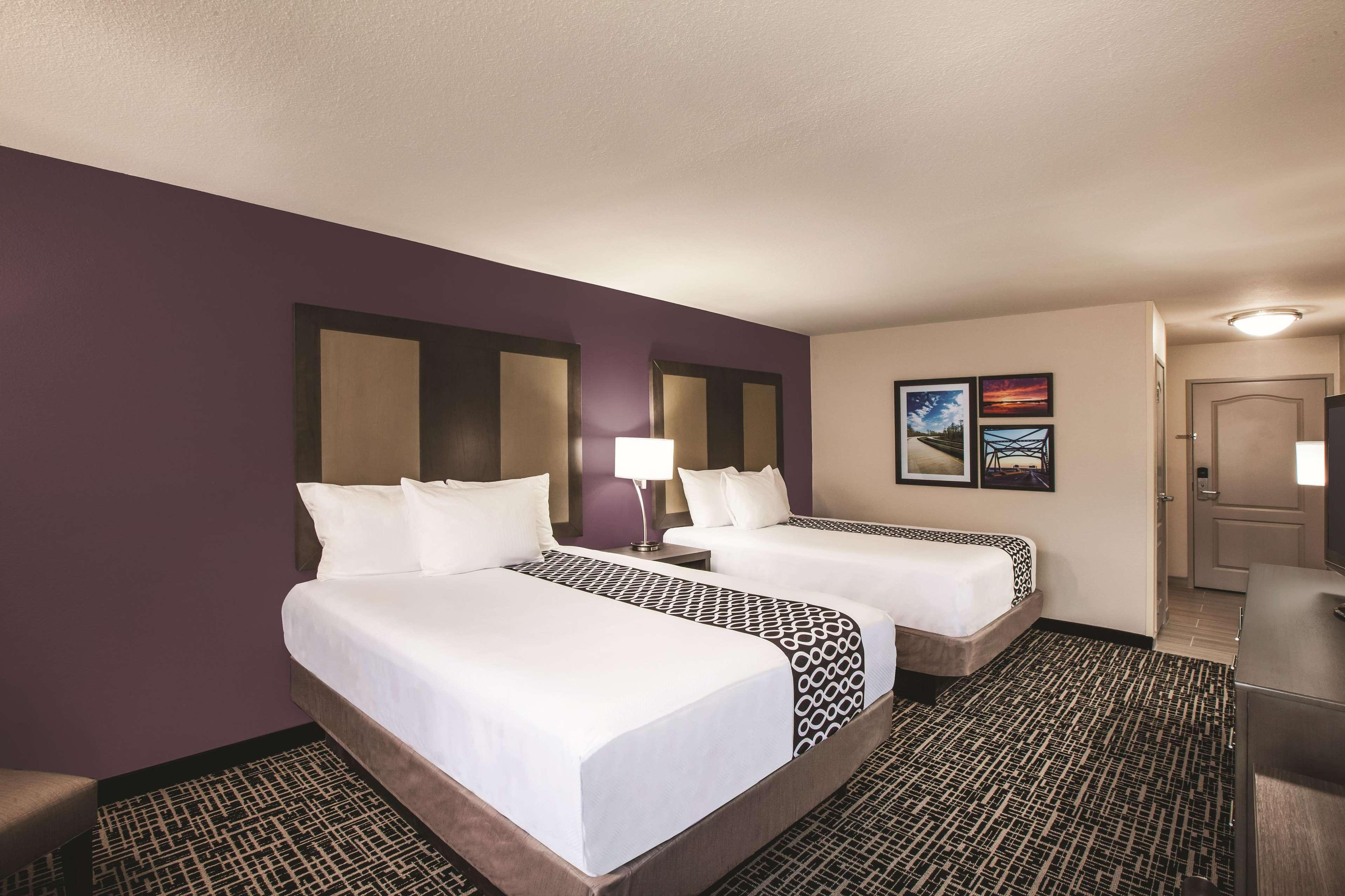 La Quinta By Wyndham Walker - Denham Springs Hotel Exterior photo